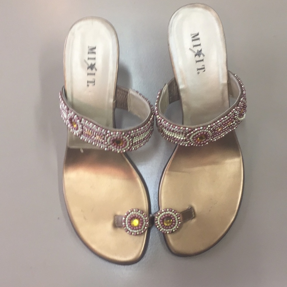 Sandals - Picture 3 of 8